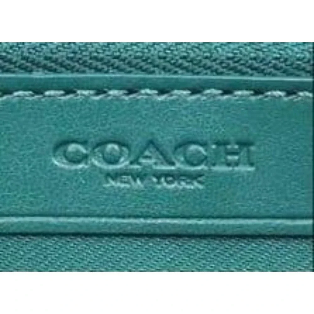 Coach Slim Accordion Zip Wallet With Horse And Carriage Print NEW